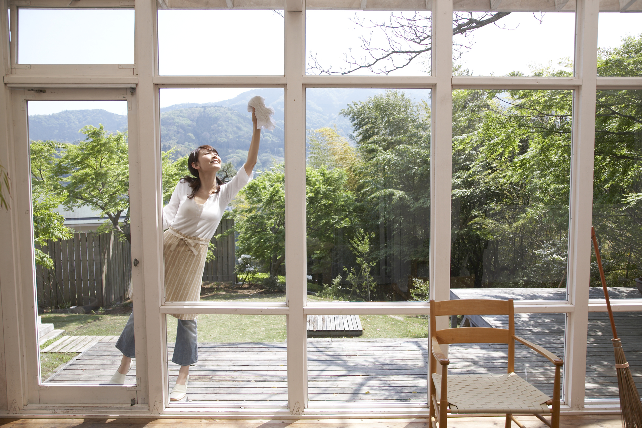 Limpia las manchas de pintura de tus ventanas con estos sencillos consejos